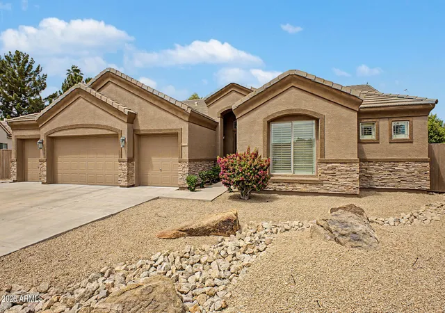 2nd image of 4644 W Villa Linda Dr, Glendale, AZ 85310 | MLS# 7014451