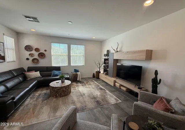 4th image of 1725 E Dogwood Ln, Gilbert, AZ 85295 | MLS# 7015300