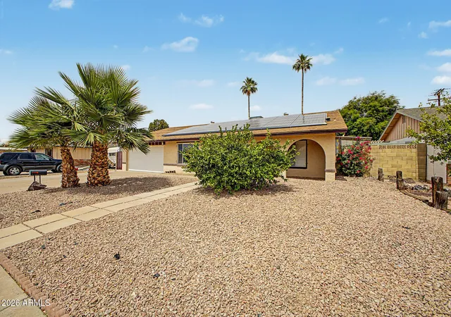 Photo 2 of Single family home for sale at 3048 W Acoma Dr, Phoenix, AZ 85053 | MLS# 7015436 | Listing updated on 2026-09-17
