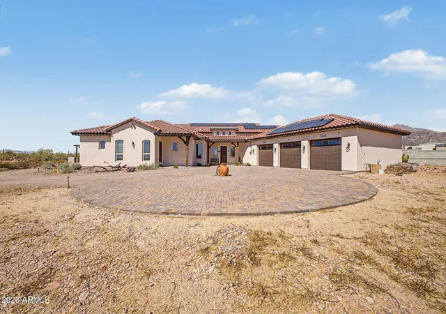 Photo 3 of Single family home for sale at 6519 E Southern Ave, Apache Junction, AZ 85119 | MLS# 7018563 | Listing updated on 2026-09-02