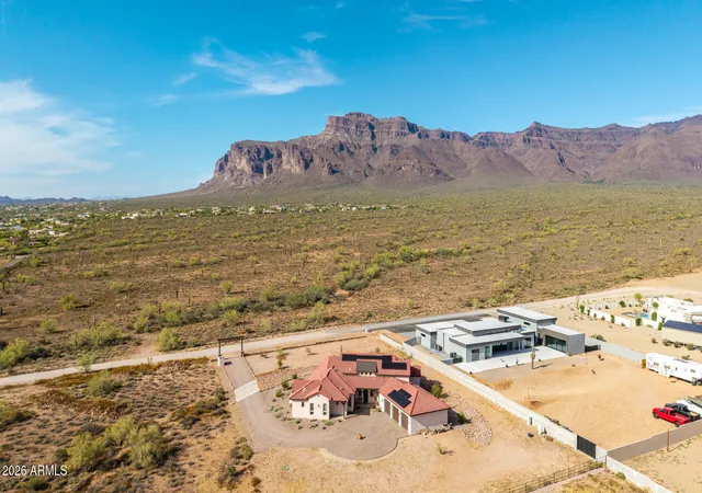 Photo 3 of Single family home for sale at 6519 E Southern Ave, Apache Junction, AZ 85119 | MLS# 7018563 | Listing updated on 2026-09-02
