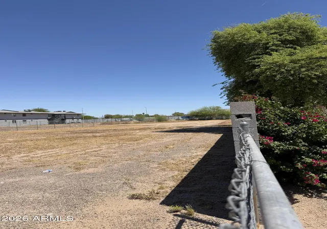 2nd image of 5225 S 7th St, Phoenix, AZ 85040 | MLS# 7014585