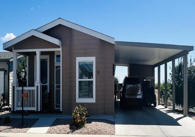Homes for sale in Apache Junction, AZ | 3301 S Goldfield Rd #6059, Apache Junction, AZ 85119 | MLS# 7014889