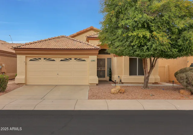 Photo 3 of Single family home for sale at 17467 N Sunset Trl, Surprise, AZ 85374 | MLS# 7014492 | Listing updated on 2026-09-11