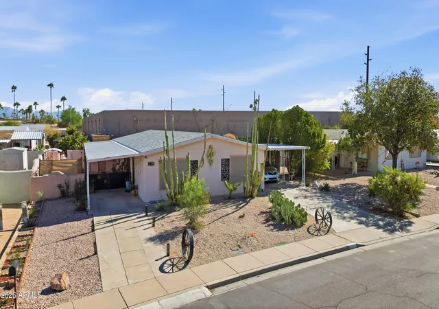 Photo 1 of Manufactured home for sale at 349 S Alvaro Cir, Mesa, AZ 85206 | MLS# 7014433 | Listing updated on 2026-10-05