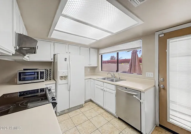 Photo 3 of Townhouse for sale at 633 W Southern Ave #1139, Tempe, AZ 85282 | MLS# 7014584 | Listing updated on 2026-06-29