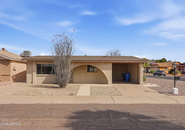 1st image of 2201 E Gretta Pl, Phoenix, AZ 85022 | MLS# 7015908