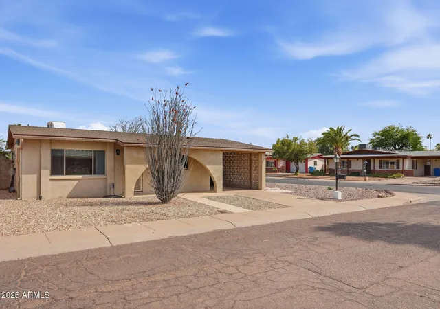 Photo 3 of Single family home for sale at 2201 E Gretta Pl, Phoenix, AZ 85022 | MLS# 7015908 | Listing updated on 2026-07-09