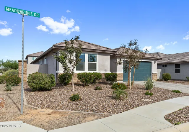 Photo 2 of Single family home for sale at 1170 E Meadowridge Dr, Casa Grande, AZ 85122 | MLS# 7014710 | Listing updated on 2026-06-04
