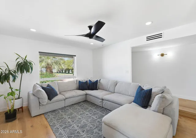 Photo 4 of Sale Pending at 3601 E Cholla St, Phoenix, AZ 85028 | MLS# 7018085 | Listing updated on 2026-08-27