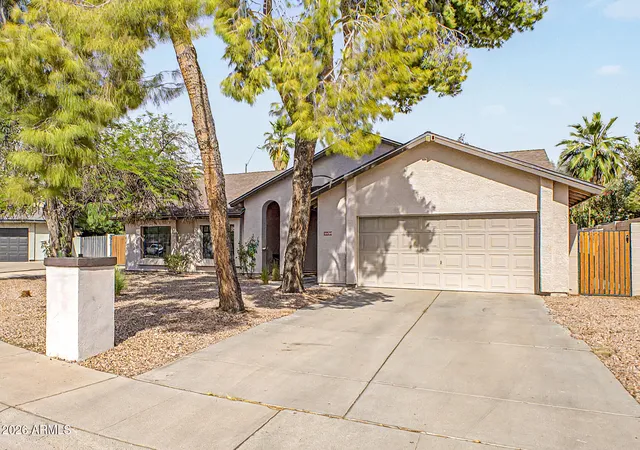 Photo 3 of Single family home for sale at 16451 N 47th Place, Phoenix, AZ 85032 | MLS# 7015697 | Listing updated on 2026-10-20