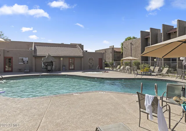 Homes for sale in Phoenix, AZ | 5525 E Thomas Rd #R9, Phoenix, AZ 85018 | MLS# 7016974