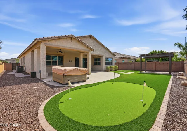 3rd image of 3930 E Chestnut Ln, Gilbert, AZ 85298 | MLS# 7015435