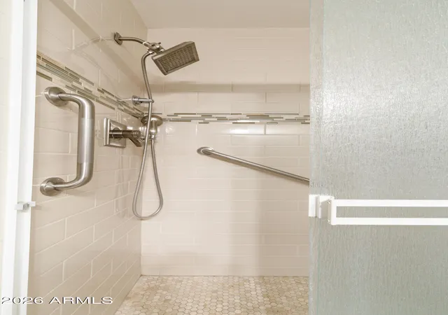 2nd image of 101 N 7Th St, Phoenix, AZ 85034