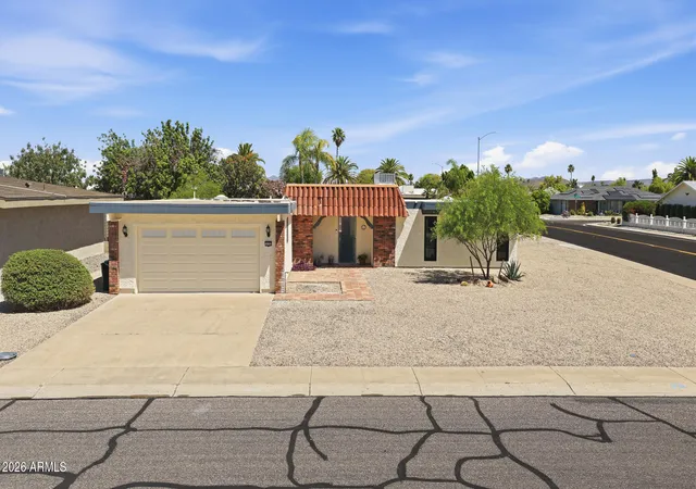 Photo 3 of Single family home for sale at 10702 W Willowbrook Dr, Sun City, AZ 85373 | MLS# 7016044 | Listing updated on 2026-09-20