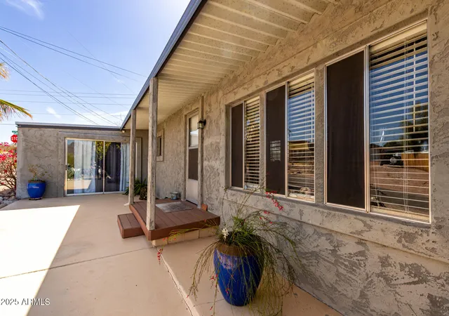 Photo 1 of Manufactured home for sale at 30 N Lilly Ct, Queen Valley, AZ 85118 | MLS# 7016237 | Listing updated on 2026-09-21