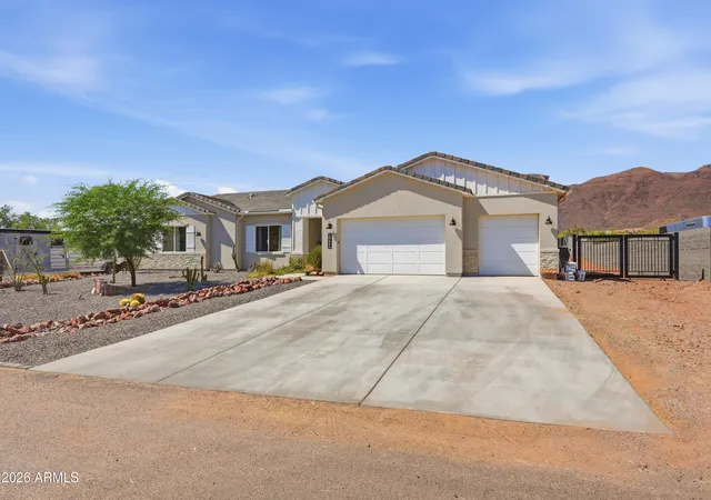 Photo 3 of Single family home for sale at 10464 E Magnolia Rd, Gold Canyon, AZ 85118 | MLS# 7016320 | Listing updated on 2026-08-26