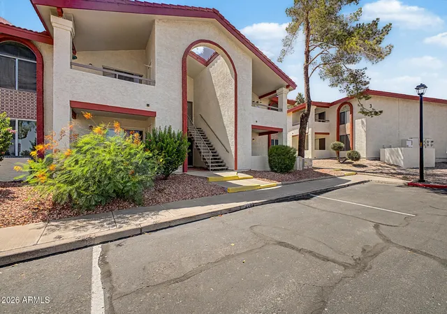 2nd image of 10610 S 48Th St, Phoenix, AZ 85044