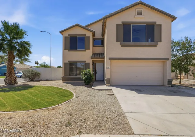 Photo 3 of Single family home for sale at 221 E Inglewood St, Mesa, AZ 85201 | MLS# 7016332 | Listing updated on 2026-09-15