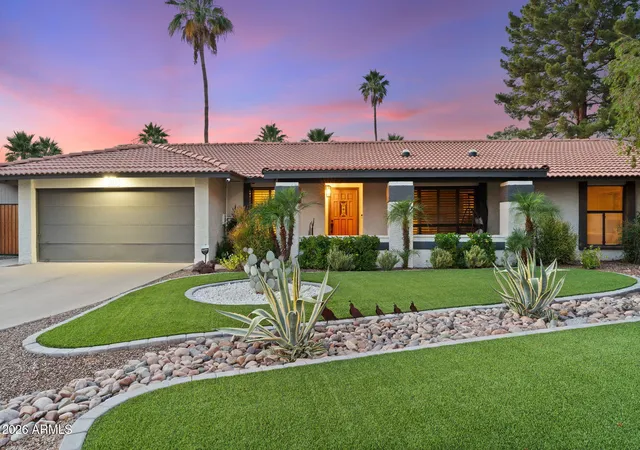 Photo 2 of Sale Pending at 802 E Forest Hills Dr, Phoenix, AZ 85022 | MLS# 7021350 | Listing updated on 2026-08-26