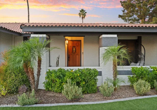 Photo 3 of Sale Pending at 802 E Forest Hills Dr, Phoenix, AZ 85022 | MLS# 7021350 | Listing updated on 2026-08-26