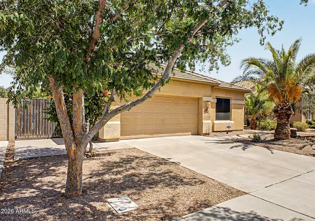 Photo 2 of Single family home for sale at 6131 S Topaz Pl, Chandler, AZ 85249 | MLS# 7016808 | Listing updated on 2026-08-24