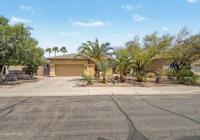 Photo 4 of Single family home for sale at 6131 S Topaz Pl, Chandler, AZ 85249 | MLS# 7016808 | Listing updated on 2026-08-24