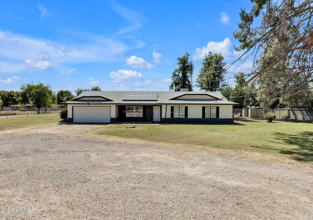1st image of 21406 S Greenfield Rd, Gilbert, AZ 85298 | MLS# 7017307