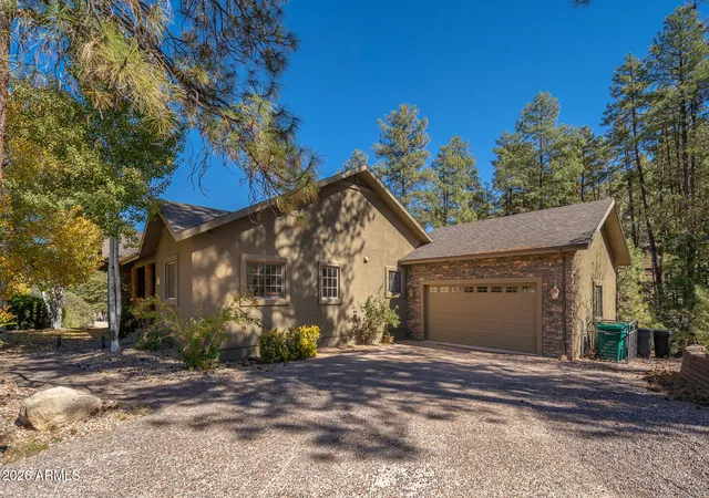Photo 3 of Single family home for sale at 820 Bryce Cyn Cir, Prescott, AZ 86303 | MLS# 7016907 | Listing updated on 2026-08-24