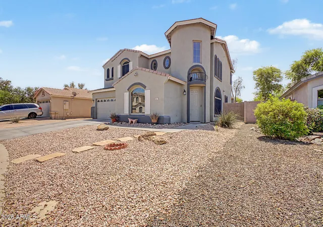4th image of 1617 W Saint Kateri Dr, Phoenix, AZ 85041 | MLS# 7019374