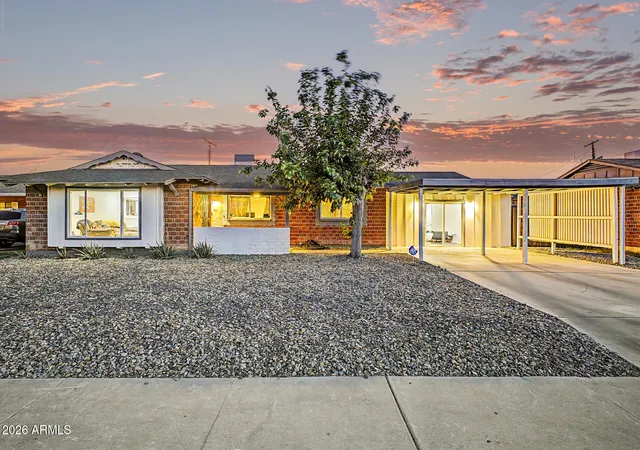 Photo 3 of Single family home for sale at 3925 W Krall St, Phoenix, AZ 85019 | MLS# 7019791 | Listing updated on 2026-07-23