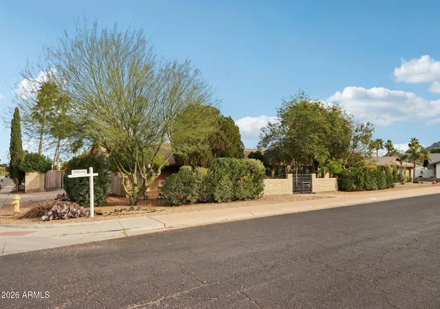 Homes for sale in Phoenix, AZ | 10049 N 25Th Pl, Phoenix, AZ 85028 | MLS# 7017280