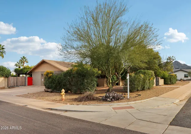 Homes for sale in Phoenix, AZ | 10049 N 25Th Pl, Phoenix, AZ 85028 | MLS# 7017280