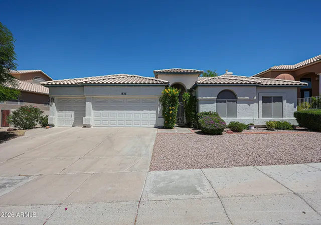 Homes for sale in Phoenix, AZ | 1330 E Voltaire Ave, Phoenix, AZ 85022 | MLS# 7019163