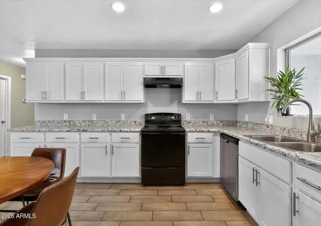 Photo 3 of Single family home for sale at 2433 W Tonto St, Phoenix, AZ 85009 | MLS# 7017419 | Listing updated on 2026-09-15