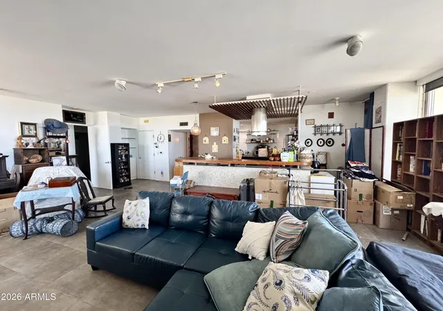 5th image of 207 W Clarendon Ave, Phoenix, AZ 85013