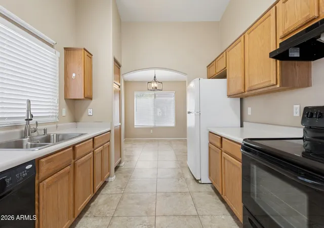 Photo 4 of Sale Pending at 2008 E Bluefield Ave, Phoenix, AZ 85022 | MLS# 7020484 | Listing updated on 2026-08-04