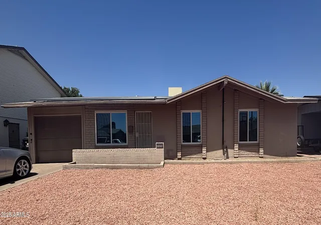 Photo 1 of Single family home for sale at 2320 W Columbine Dr, Phoenix, AZ 85029 | MLS# 7017737 | Listing updated on 2026-04-22
