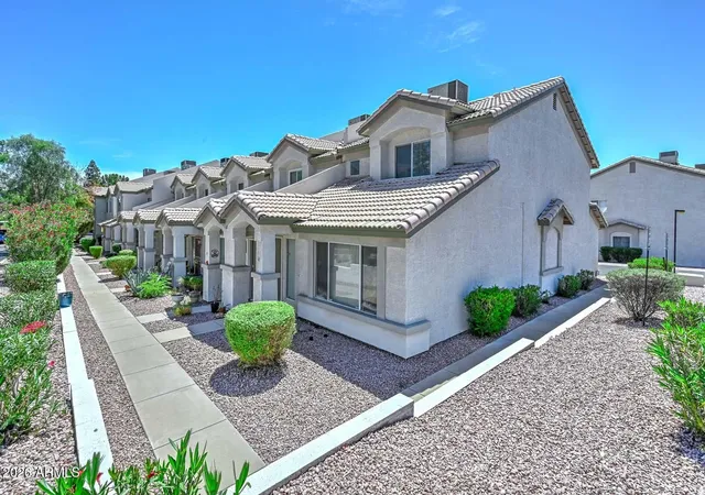 Homes for sale in Phoenix, AZ | 4805 E Kachina Trl #10, Phoenix, AZ 85044 | MLS# 7017770