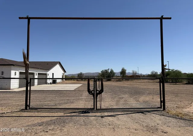 Homes for sale in Wittmann, AZ | 22227 W Dixileta Dr, Wittmann, AZ 85361 | MLS# 7017936