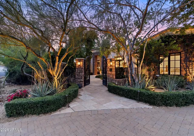 37th image of 6650 N Hillside Dr, Paradise Valley, AZ 85253 | MLS# 7019524