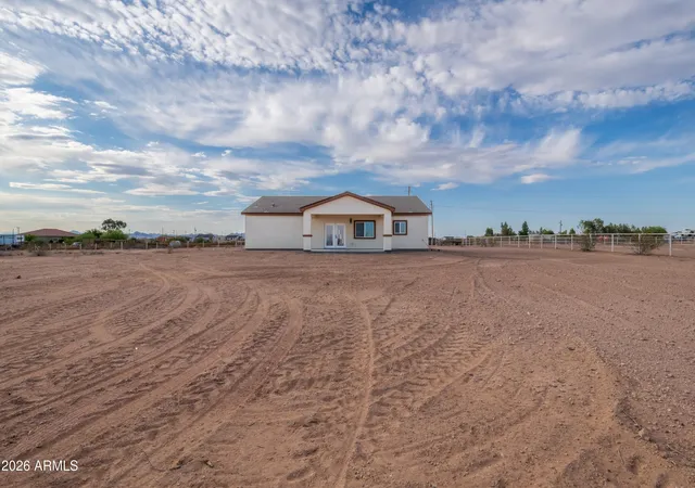 Photo 4 of Single family home for sale at 37019 W Whitton Ave, Tonopah, AZ 85354 | MLS# 7018248 | Listing updated on 2026-06-08