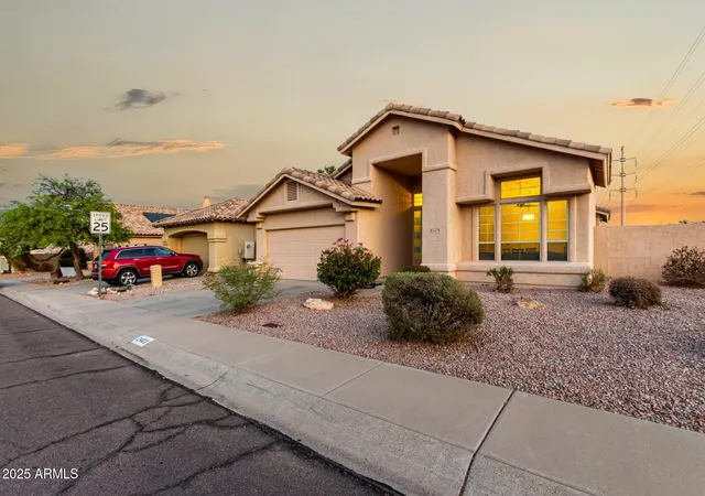 2nd image of 2403 E Mountain Vista Dr, Phoenix, AZ 85048 | MLS# 7018011