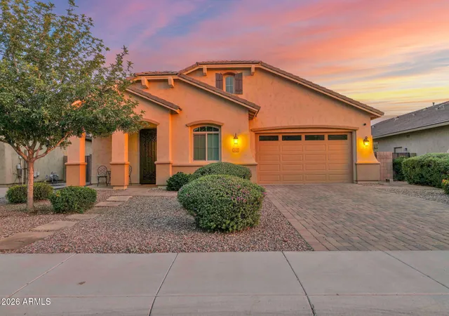 Photo 2 of Sale Pending at 449 E Las Colinas Pl, Chandler, AZ 85249 | MLS# 7018218 | Listing updated on 2026-09-11