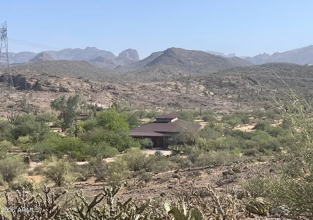 Photo 4 of Single family home for sale at 1006 E Angel Basin Rd, Queen Valley, AZ 85118 | MLS# 7027472 | Listing updated on 2026-06-02