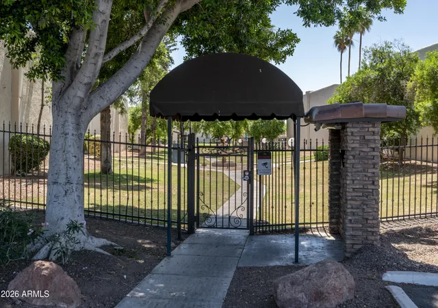 25th image of 3825 E Camelback Rd #269, Phoenix, AZ 85018 | MLS# 7018678