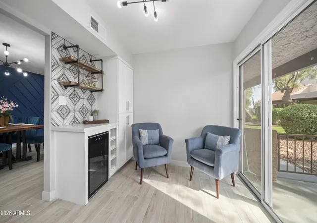Listing Photo 5 - Condo for sale in building located at 7329 N Via Camello Del Norte --, Scottsdale, AZ 85258 - Unit #115