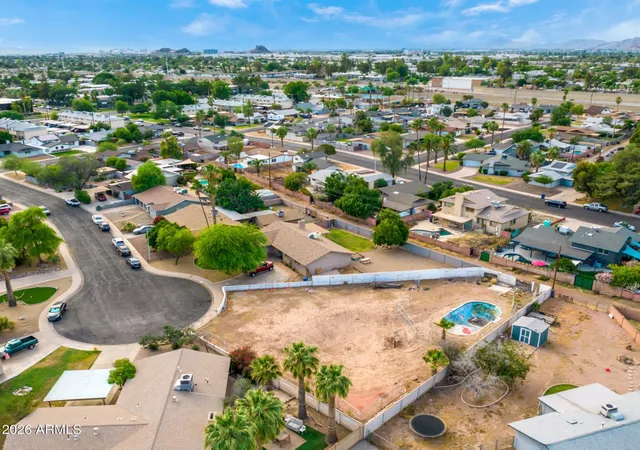 3rd image of 136 E Fremont Dr #261, Tempe, AZ 85282 | MLS# 7019910