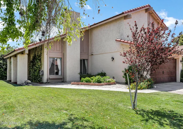 3rd image of 971 E Lobster Trap Ln, Tempe, AZ 85283 | MLS# 7018243