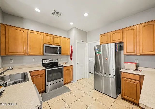 Photo 4 of Single family home for sale at 6824 S 68th Drive, Laveen, AZ 85339 | MLS# 7032439 | Listing updated on 2026-08-04